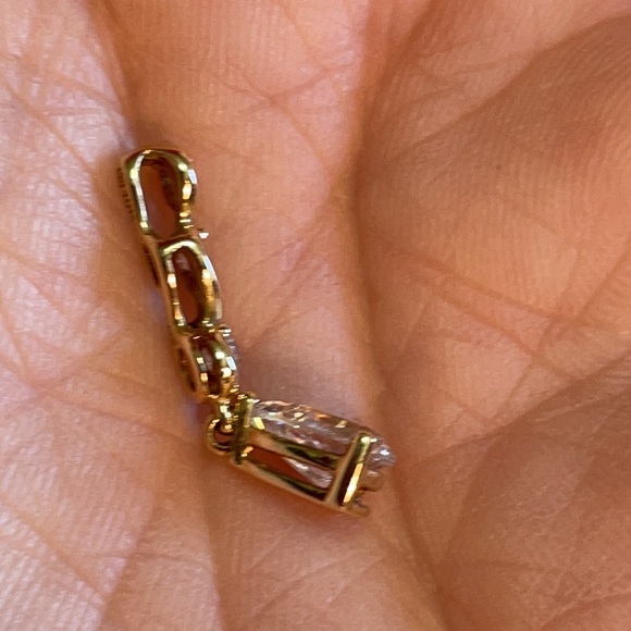 10K and CZ pendant. 3/4” - Picture 8 of 12